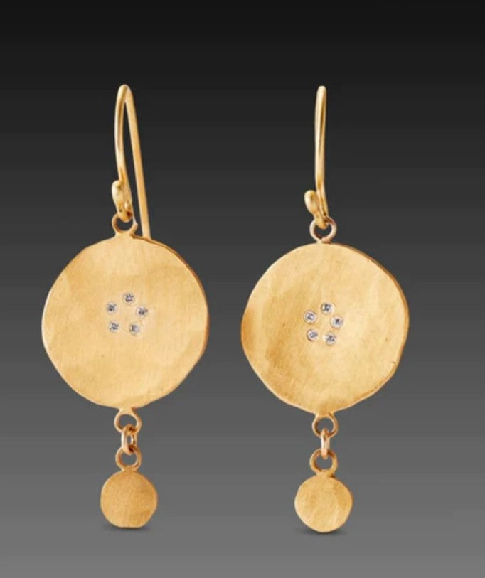 Dress to Impress: Elegant Jewelry Picks from The Phoenix Dress to Impress: Elegant Jewelry Picks from The Phoenix