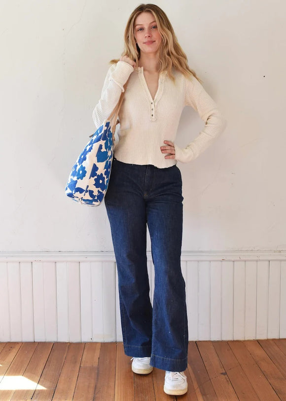 Travel Essential Clothing for Women: Find the Perfect Pieces at The Phoenix