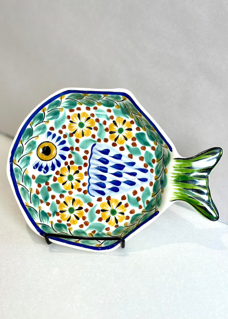 Gorky Gonzalez Pottery | Fish Plate with Tail 10