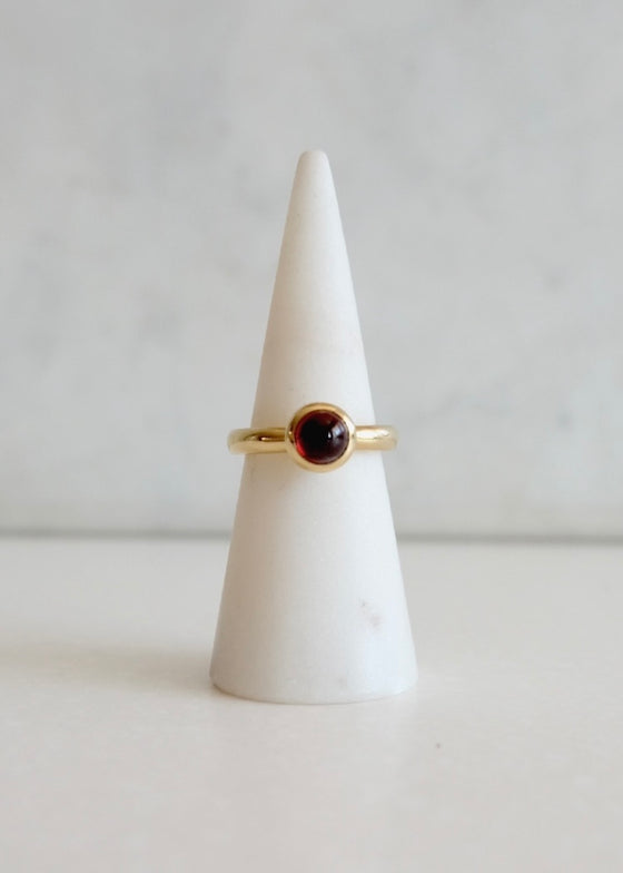 14k Gold Garnet Ring