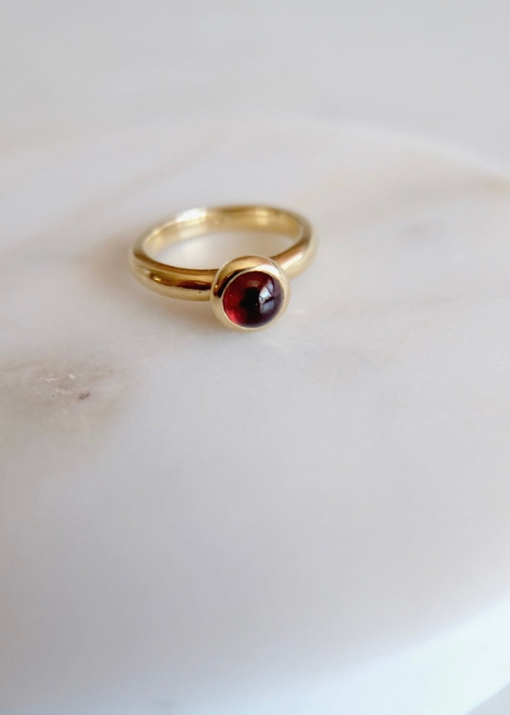 14k Gold Garnet Ring