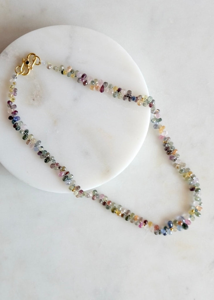 18k Multicolored Sapphire Choker