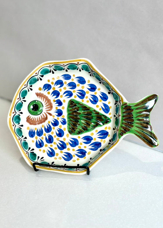 Gorky Gonzalez Pottery | Fish Plate with Tail 2