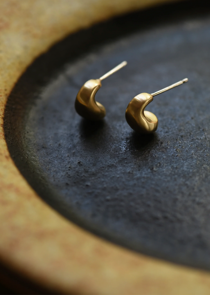 8.6.4. Design | Small Huggy Hoop | Brass