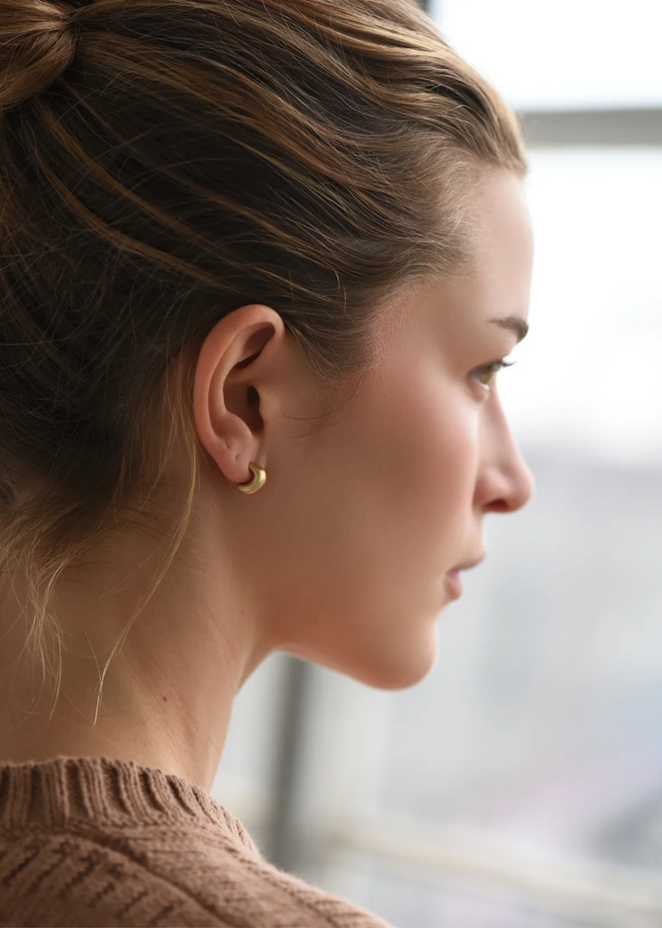 8.6.4. Design | Small Huggy Hoop | Brass