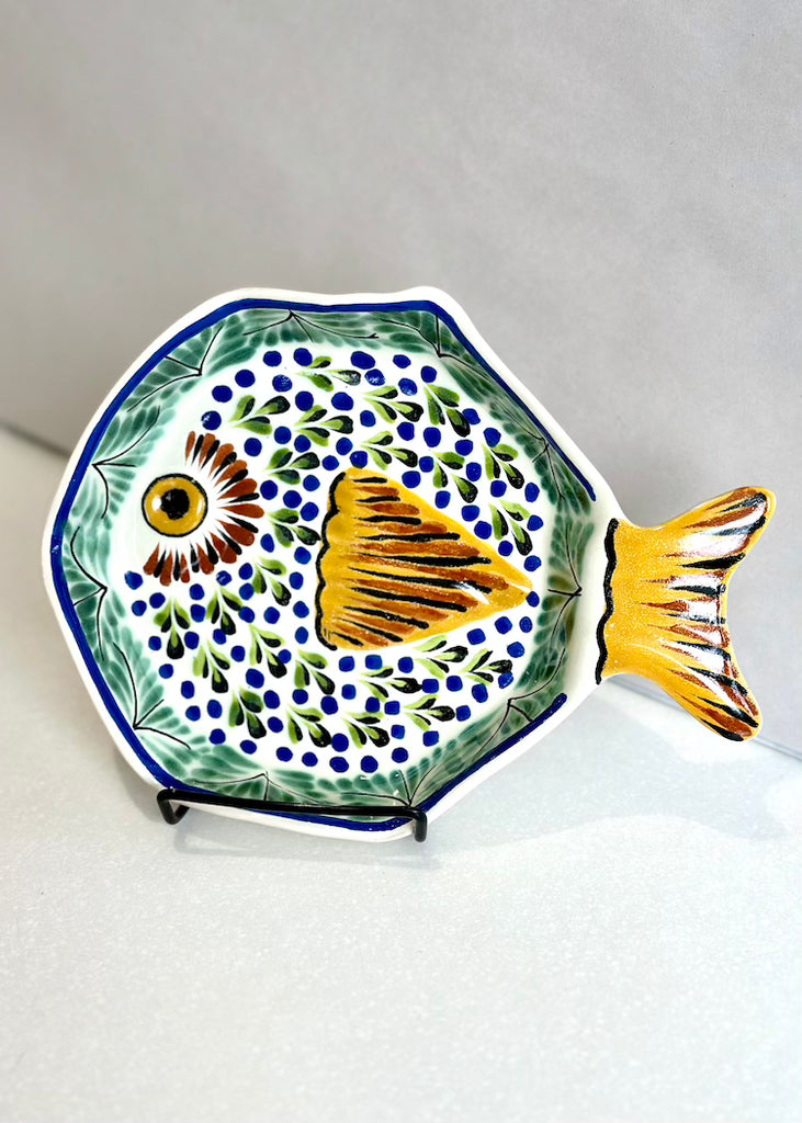 Gorky Gonzalez Pottery | Fish Plate with Tail 8