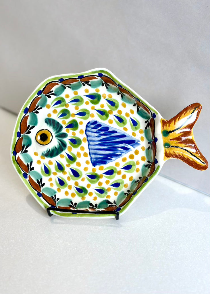 Gorky Gonzalez Pottery | Fish Plate with Tail 9