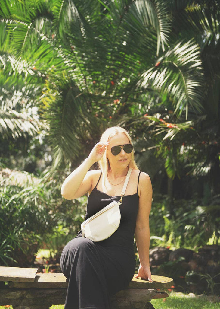 ABBY ALLEY | Sling Bag | Oyster