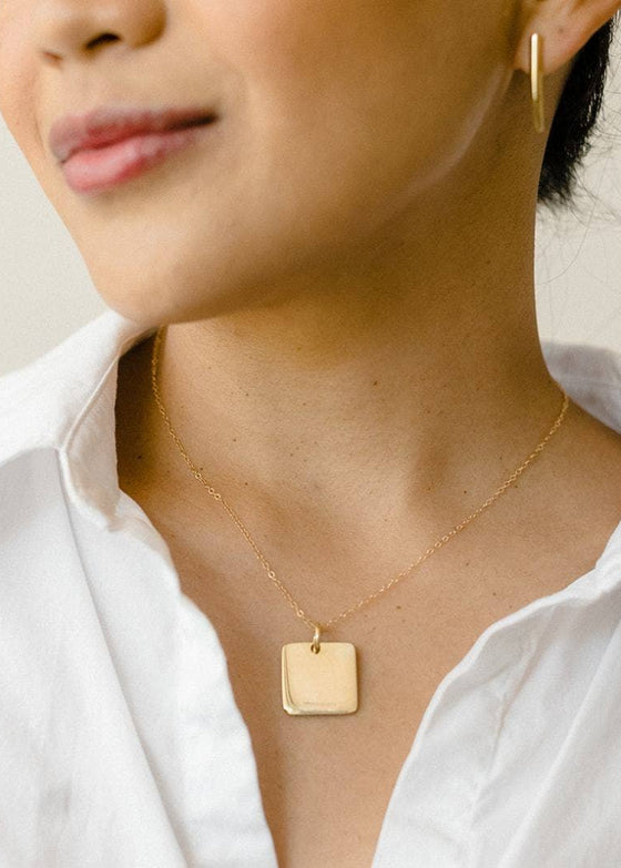 ABBY ALLEY | Square Pendant Necklace