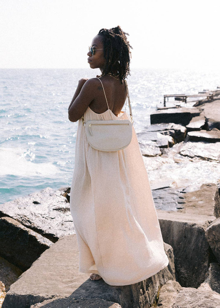 ABBY ALLEY | The Big Sling Bag | Oyster