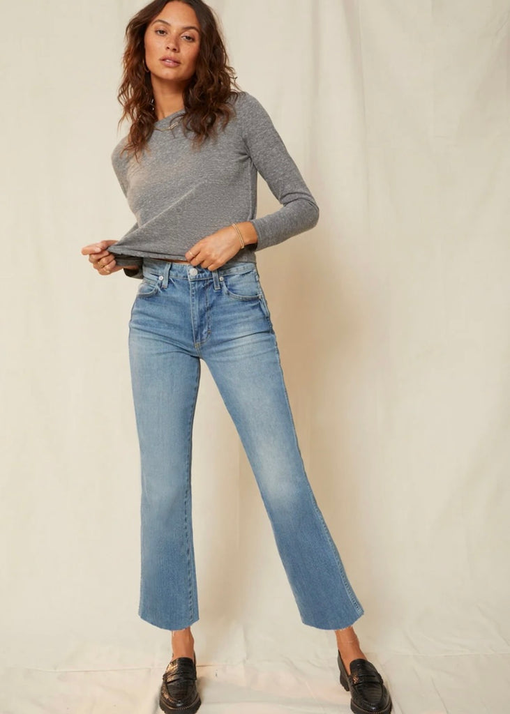 AMO Denim | High Rise Kick Crop in Topanga