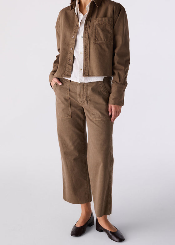AMO | Easy Army Slouch Crop in Root