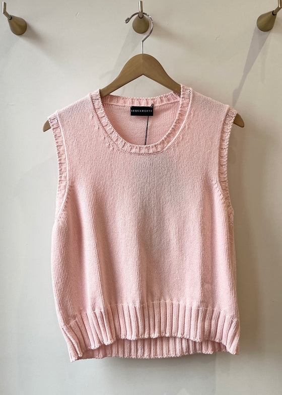 Aequamente | Knit Vest | Rosa
