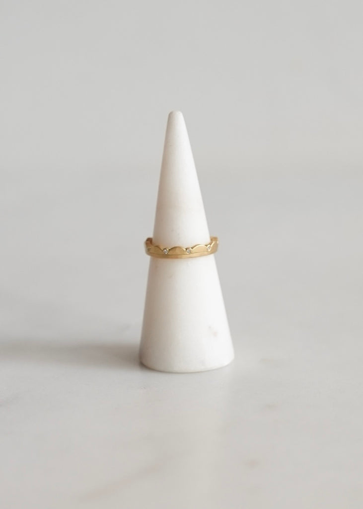 Ananda Khalsa | 18ky Gold Scalloped Band with Diamonds