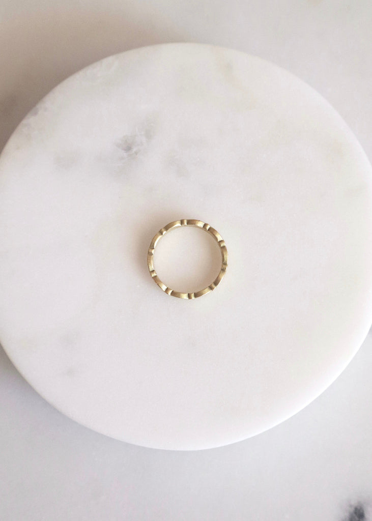 Ananda Khalsa | 18ky Gold Scalloped Band with Diamonds