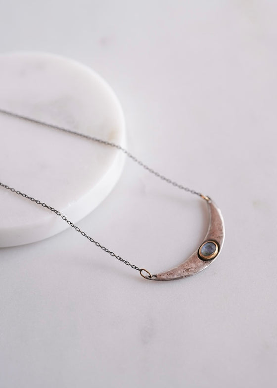 Austin Titus | Wide Arc Labradorite Necklace