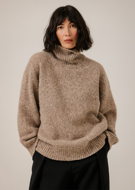 Bare Knitwear | Oversized Alpaca Turtleneck | Dark Fawn