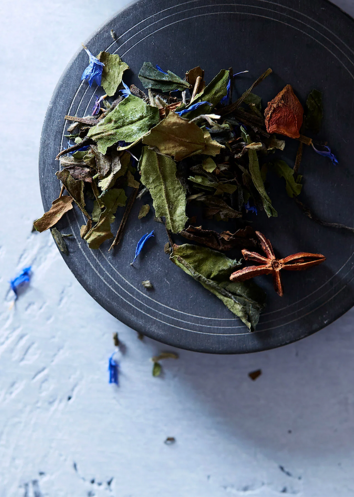 Bellocq Tea Atelier | No 45 The White Wolf | Yellow Traveler Caddy