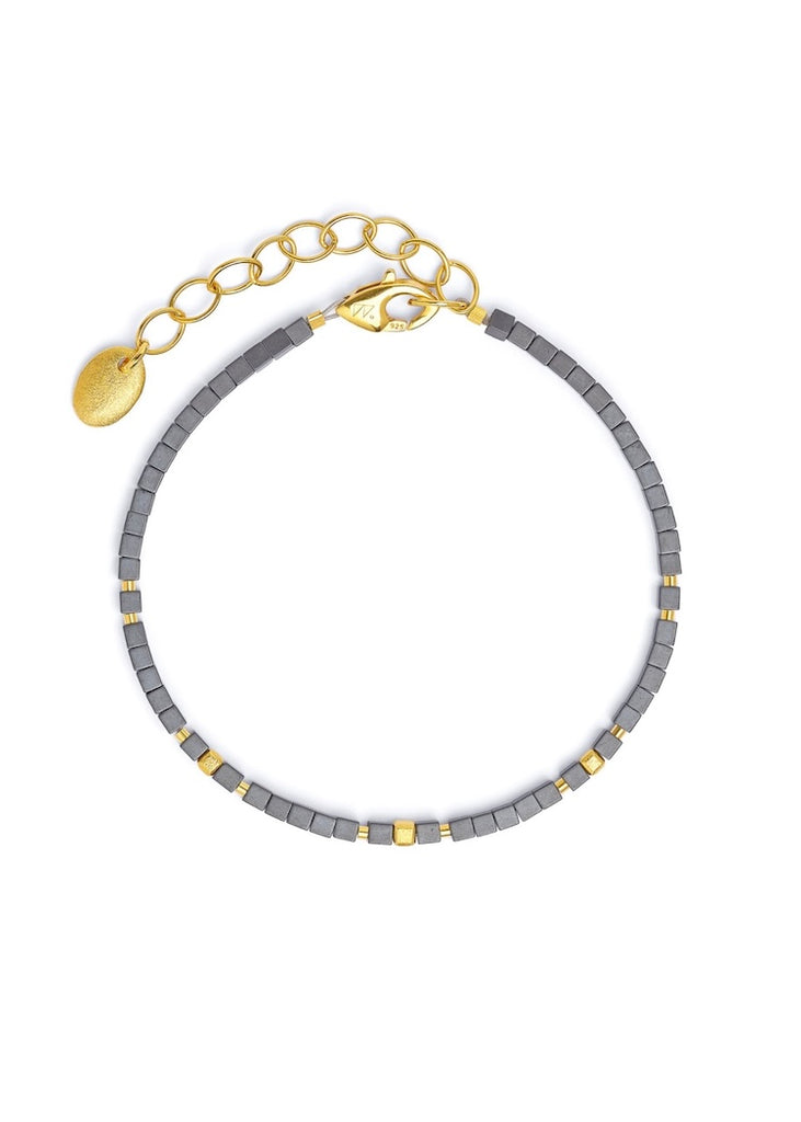 Bernd Wolf | Cusenias Hematite Bracelet
