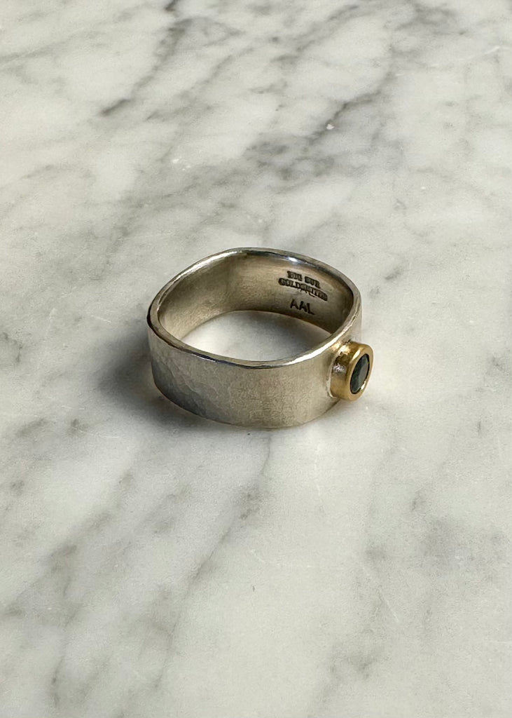Big Sur | 5mm Dark Blue Faceted Sapphire Ring