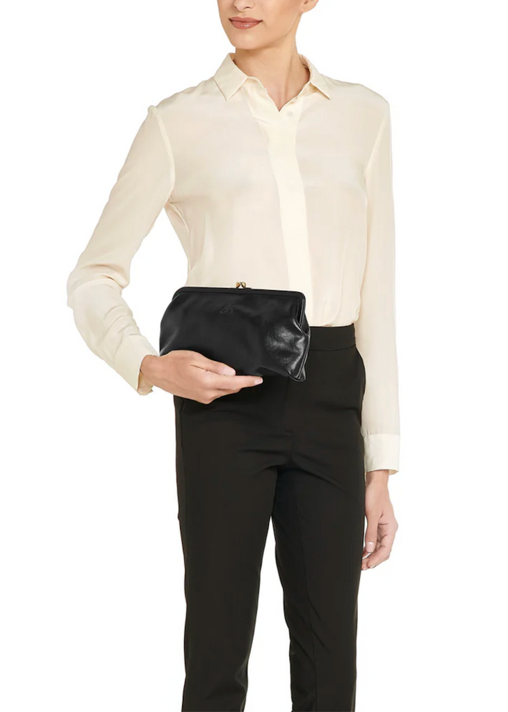 Black Manuela Clutch