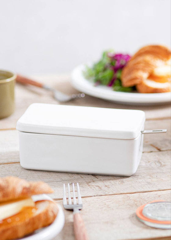 Butter Case With Staiinless Butter Knife | White