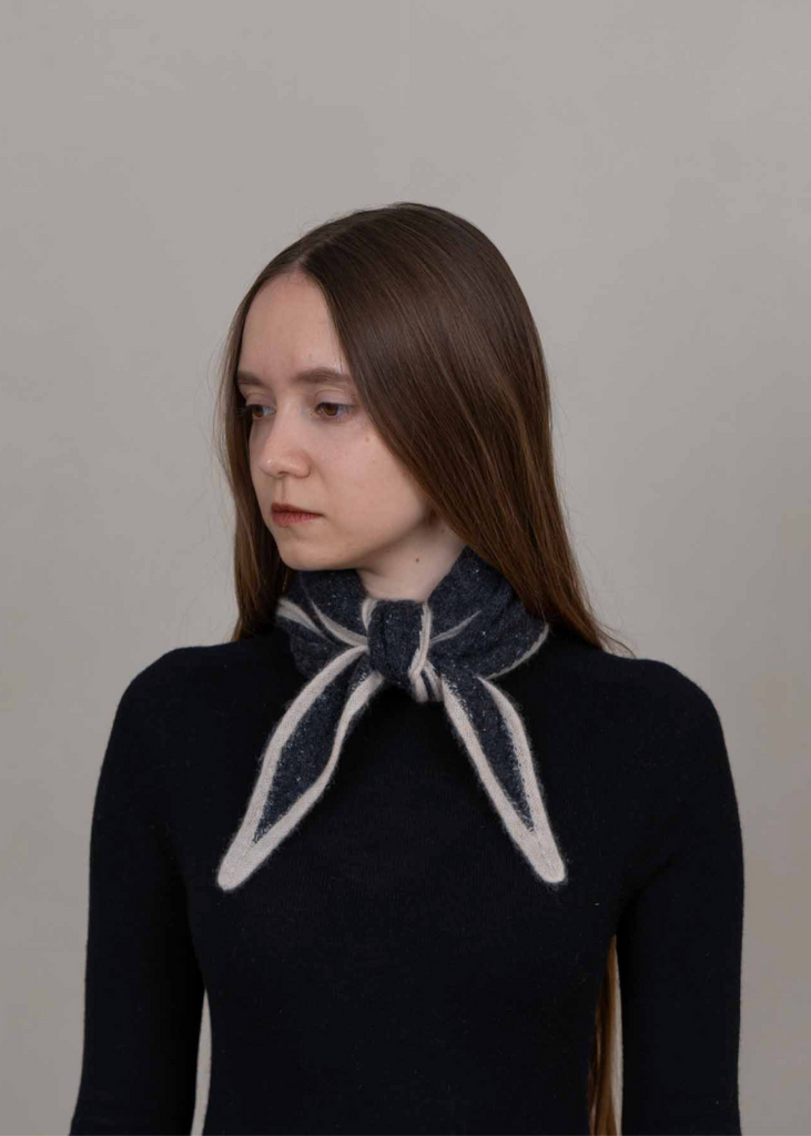 Oats + Rice | Austen Spindle-Shaped Knitted Cashmere Scarf | Charcoal