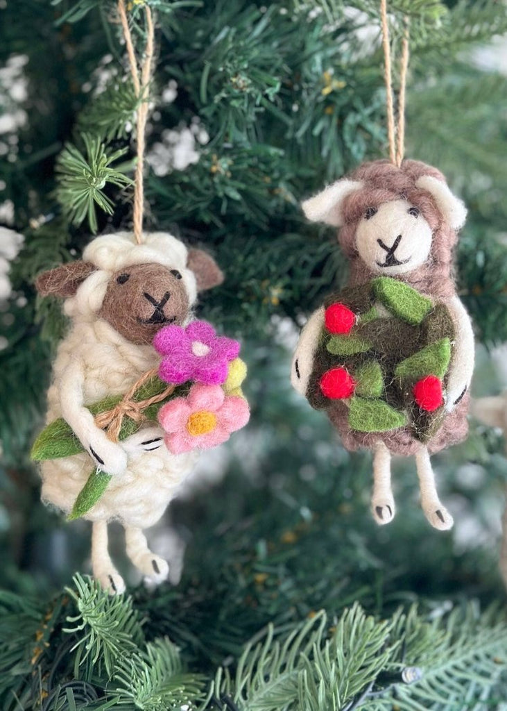 Deer Harbour Design | Sheep Holding Ornament