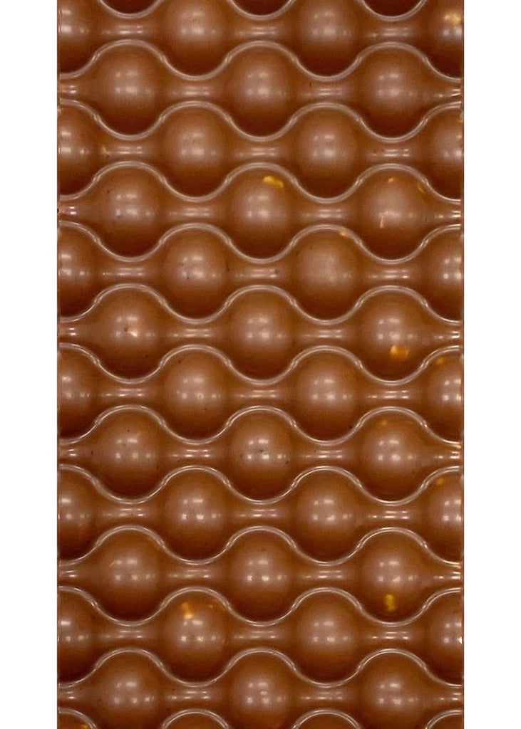 Deux Cranes | Milk Chocolate with Ginger Sesame and Buckwheat