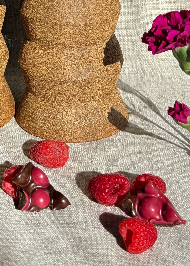 Deux Cranes | Raspberry Dark Chocolate (Vegan)