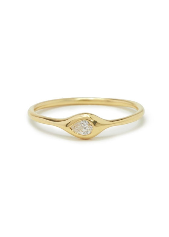 Diana Mitchell | Pear Cut Diamond Shape Ring | 18k