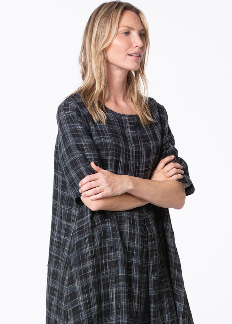 oska linen dress Oska Linen Women's Red Oversized Washed Sleeveless Dress