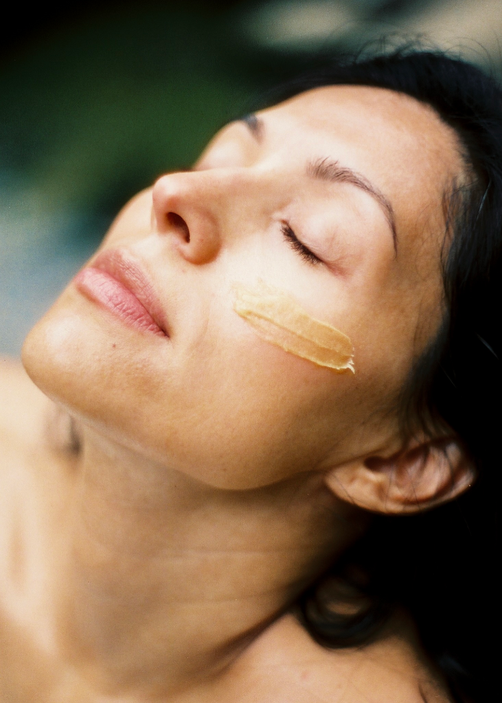 EarthTonics Botanical Skincare | Honey + Bamboo Facial Scrub