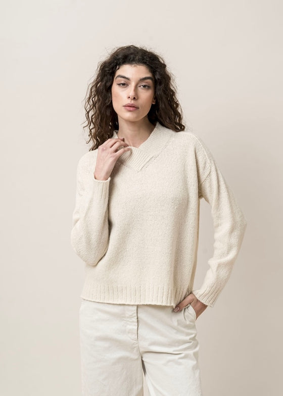 MJ Watson | V Neck Pullover