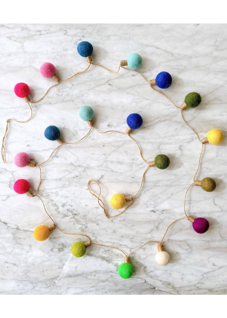 Felt Color Ball Lightbulb Garland