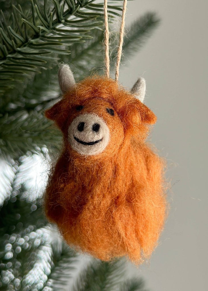 Felt Ornament | Highland Cow Caramel