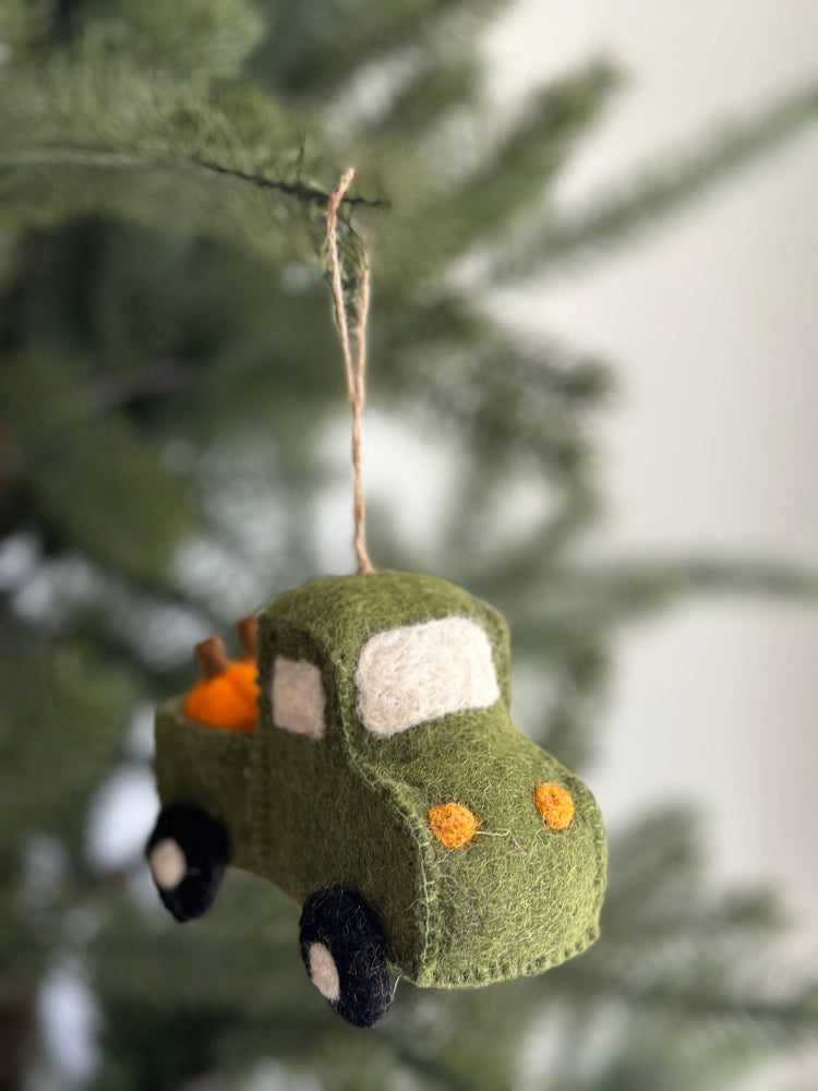 Felt Ornament | Pickup Truck with Pumpkins