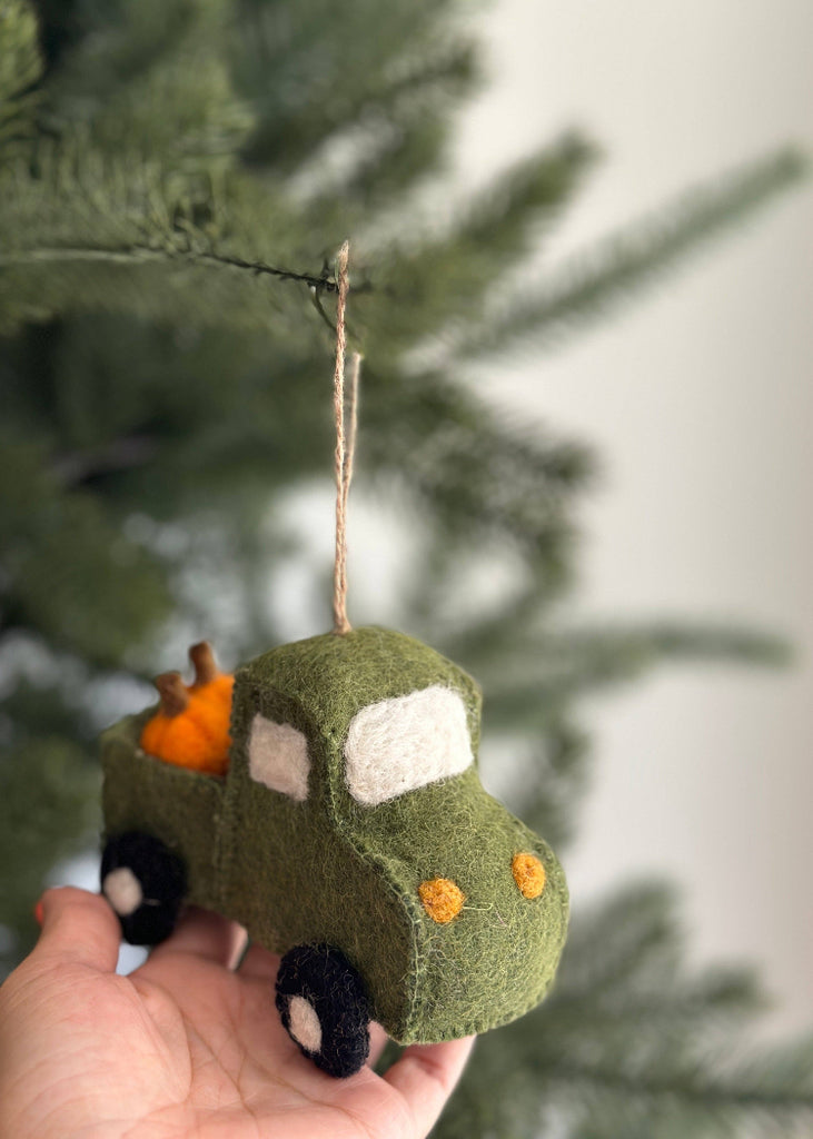 Felt Ornament | Pickup Truck with Pumpkins