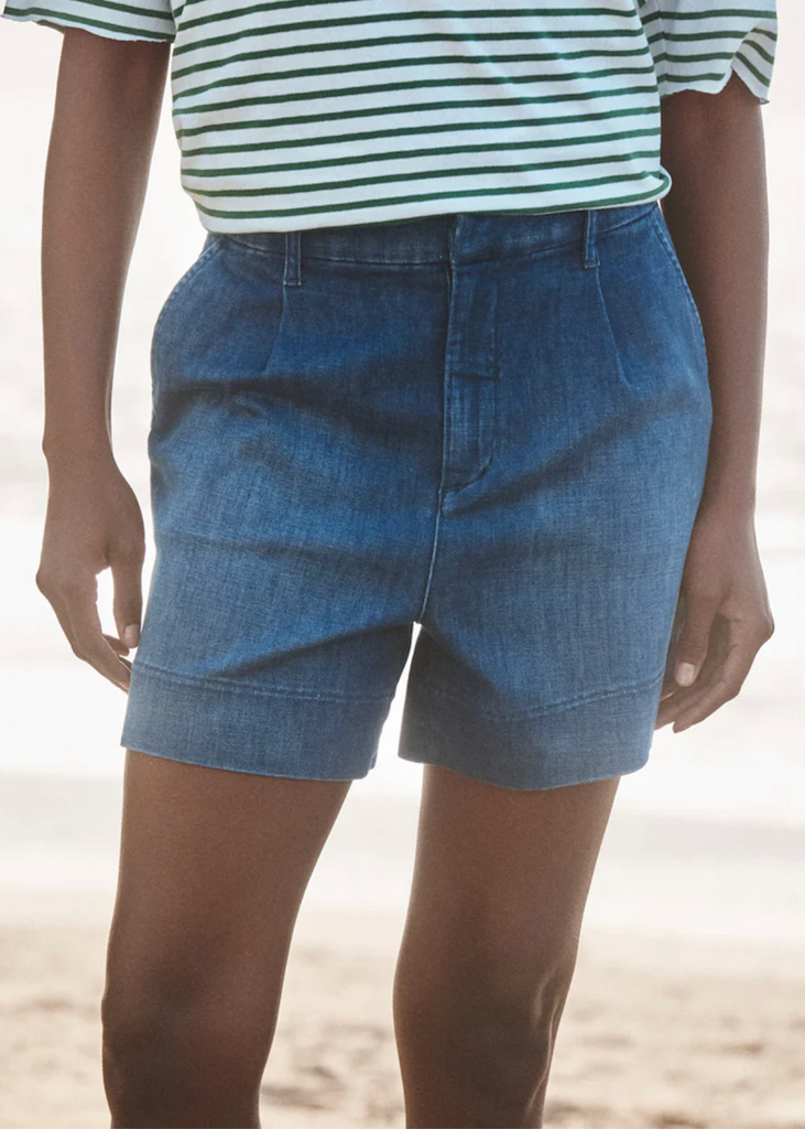 Frank & EiIeen | Waterford Walking Short | Italian Dream Light Denim