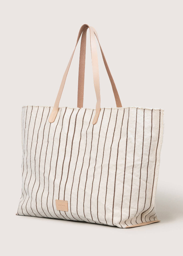 Graf Lantz | Hana Canvas Boat Bag | Seashell