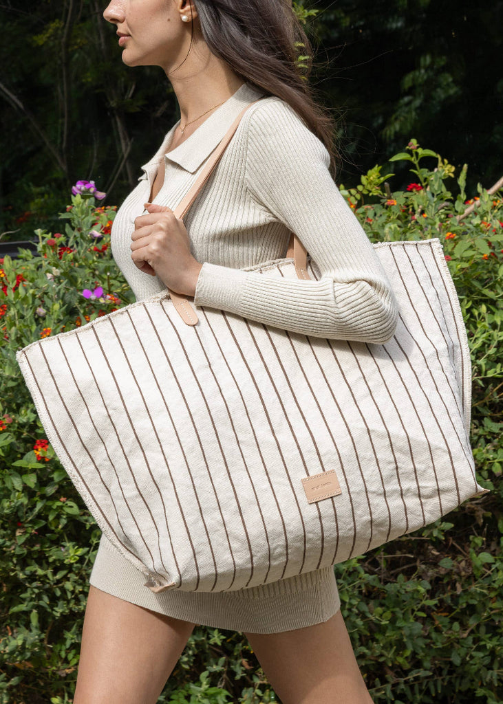 Graf Lantz | Hana Canvas Boat Bag | Seashell