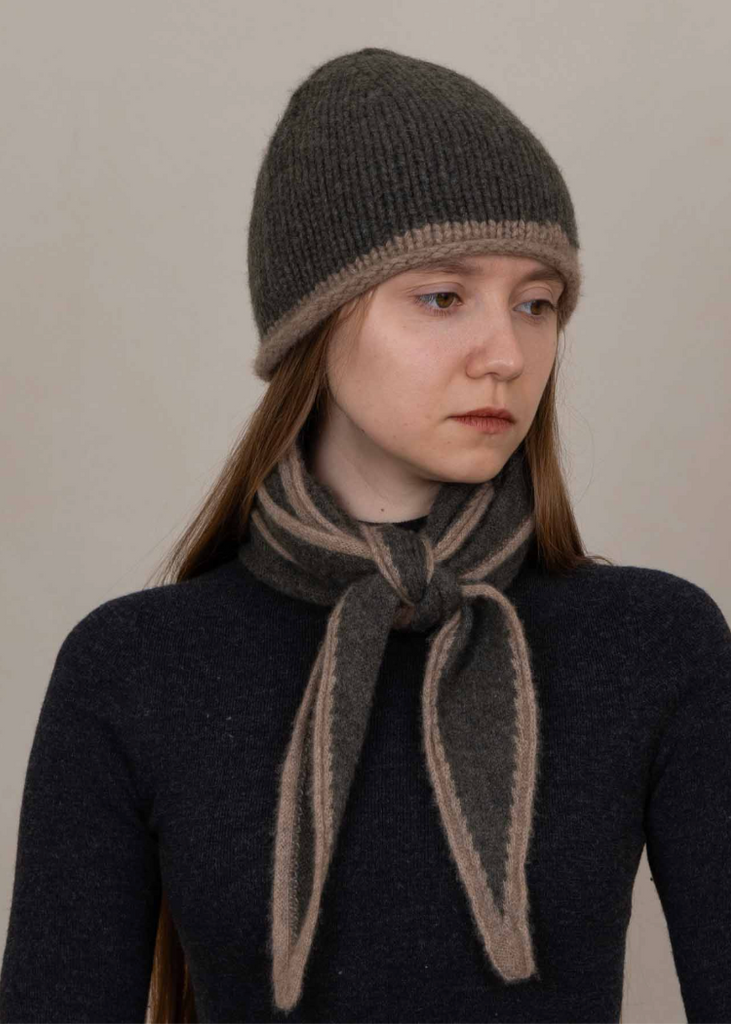 Oats + Rice | Austen Spindle-Shaped Knitted Cashmere Scarf | Green