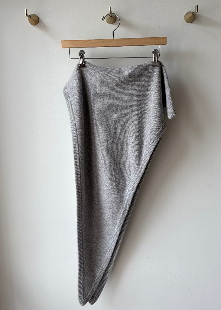 Grey Heather | Cashmere Triangle Scarf