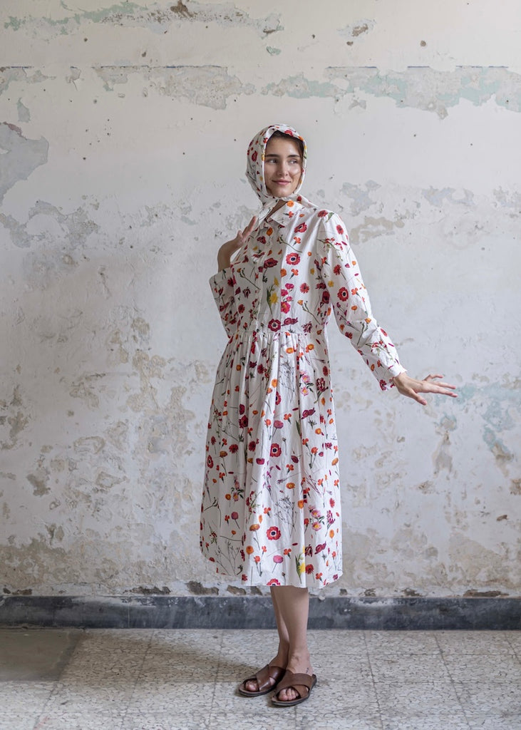 H + Hannoh Wessel | Dress Reana | Red Flowers