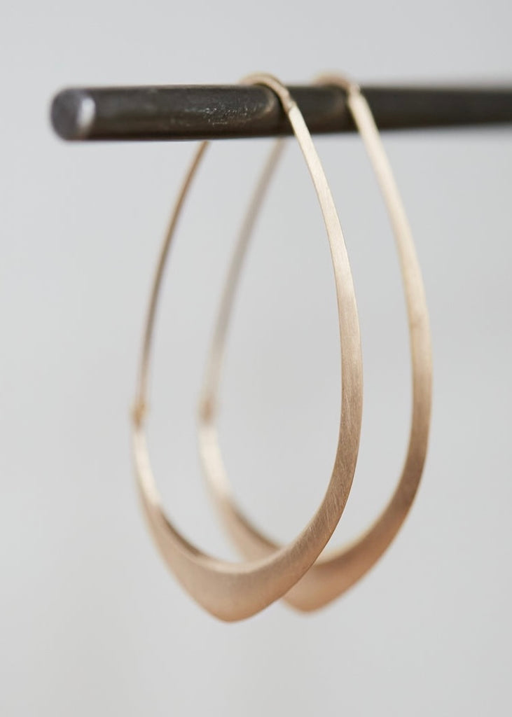 Hannah Blount | Medium Facet Hoops | 14k