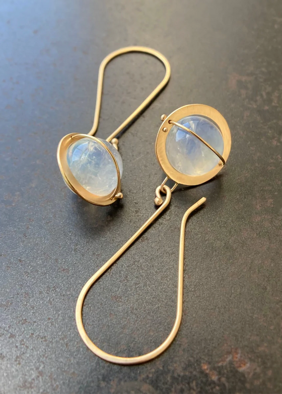 Hilary Finck Designs | Moonstone Orb Earrings - Ethereal Blue - 14k Gold