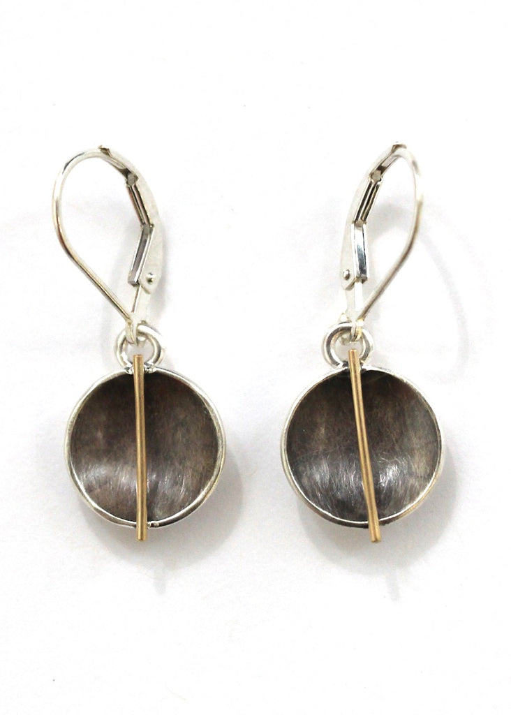 J&I Jewelry | Oxidized Disc Earrings on 14kgf Leverback