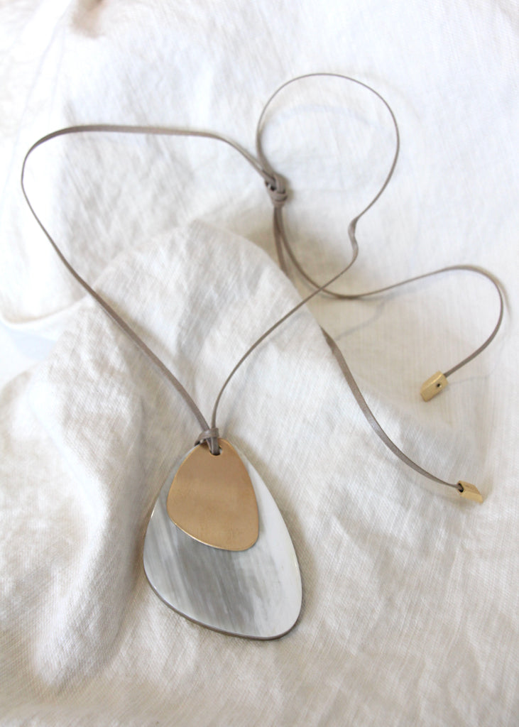 CATH•S | Triangle Beige Horn + Bronze Necklace