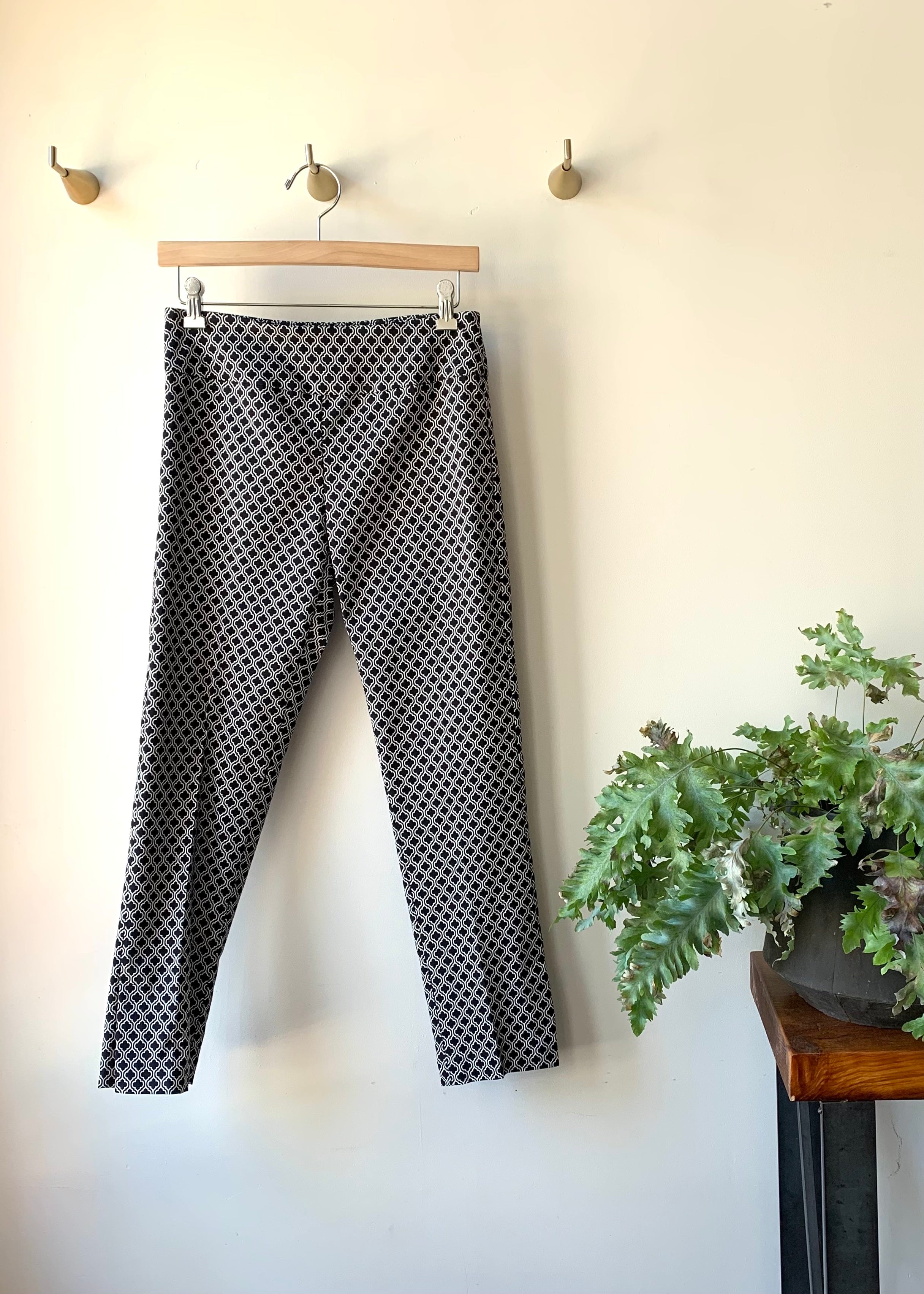 Elliott Lauren Black and White Patterned Pant The Phoenix