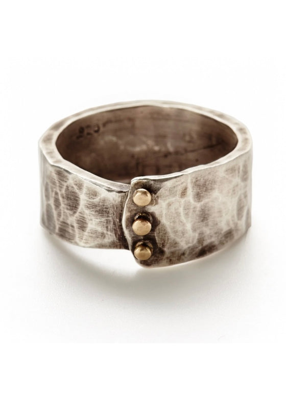 J&I Jewelry | Hammered Sterling Overlap Band